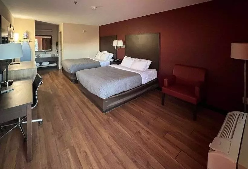 فندق Quality Inn & Suites I 10 Near Fiesta Texas