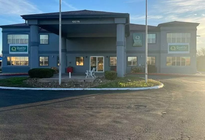 فندق Quality Inn & Suites I 10 Near Fiesta Texas