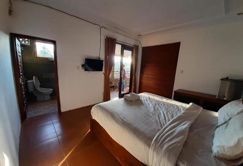 فندق Oyo 2074 Joglo Homestay