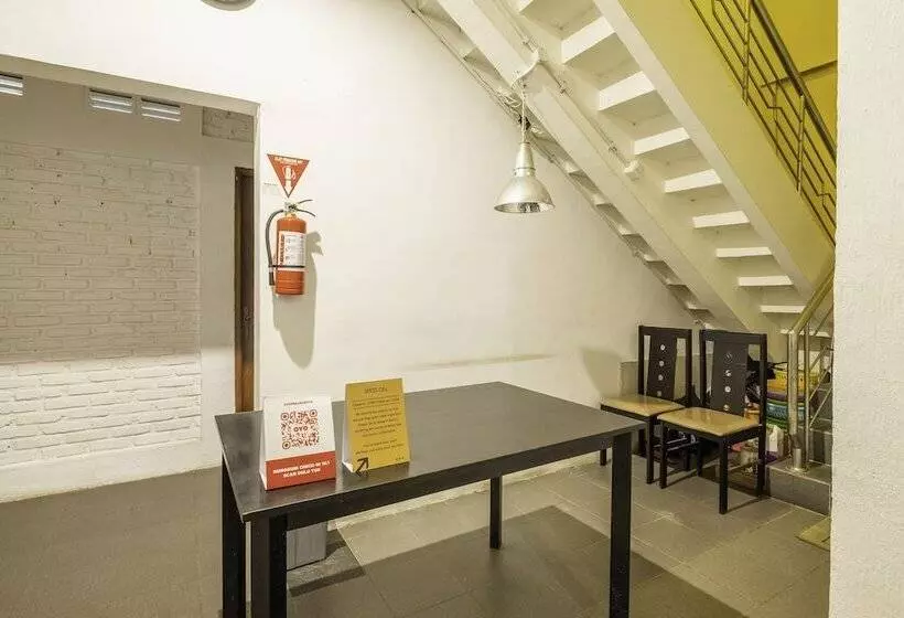 هتل Spot On 2080 Rumah Kita Residence