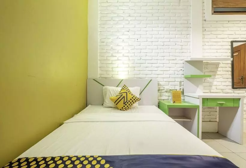 هتل Spot On 2080 Rumah Kita Residence