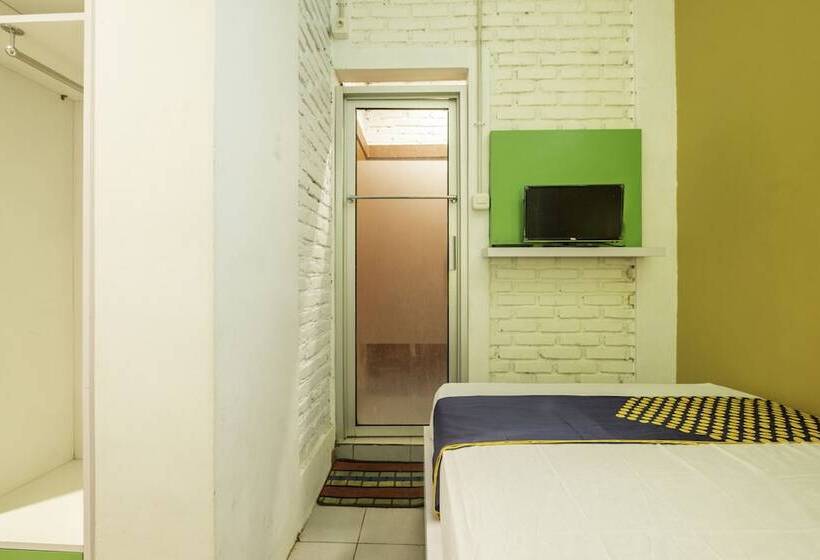 בית מלון כפרי Spot On 2080 Rumah Kita Residence