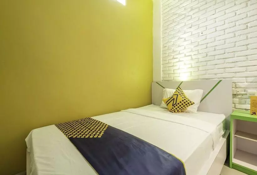 هتل Spot On 2080 Rumah Kita Residence