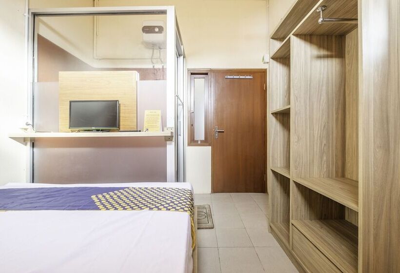 בית מלון כפרי Spot On 2080 Rumah Kita Residence