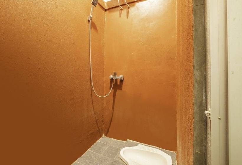 בית מלון כפרי Spot On 2080 Rumah Kita Residence