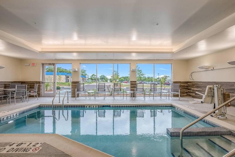 호텔 Fairfield Inn & Suites Whitewater