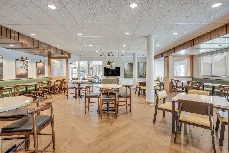 호텔 Fairfield Inn & Suites Whitewater