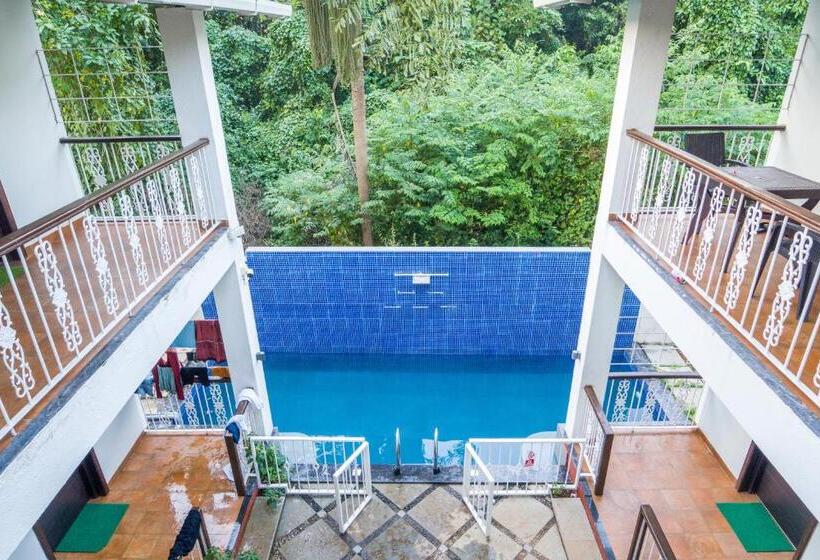 هتل Marine Studios By Le Pension Stays