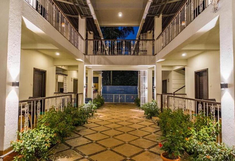 هتل Marine Studios By Le Pension Stays