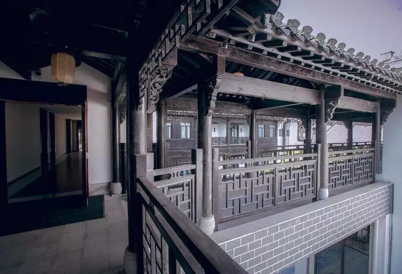 ホテル Xinhualian Lvxingu