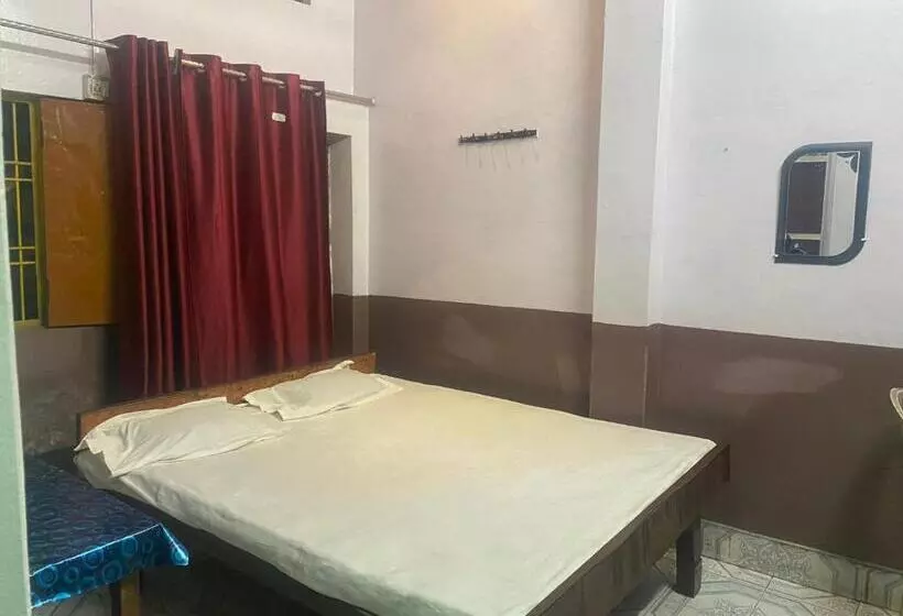 هتل Yatri Niwas