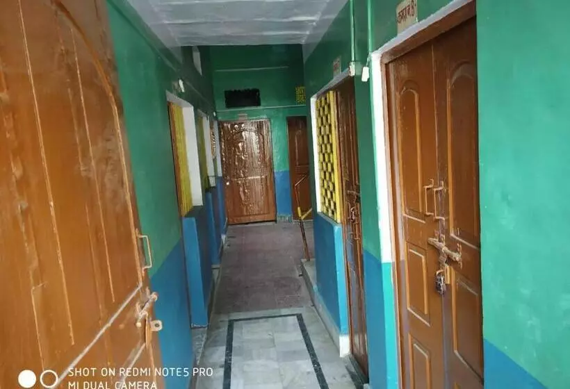 هتل Yatri Niwas