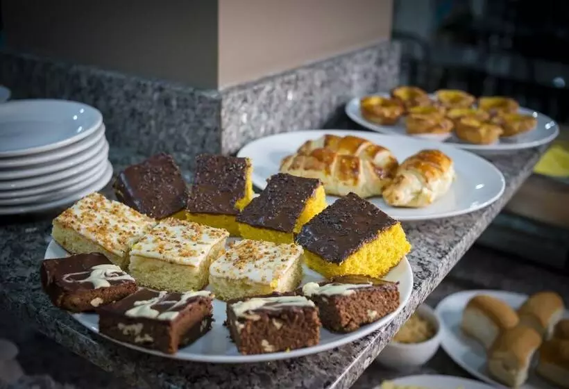 ペンション Pousada Center Piratuba