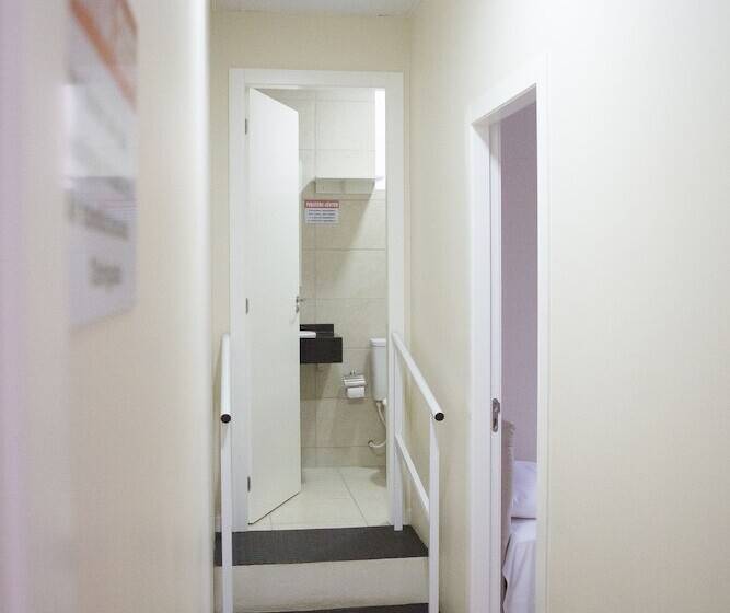 بنسيون Pousada Center Piratuba