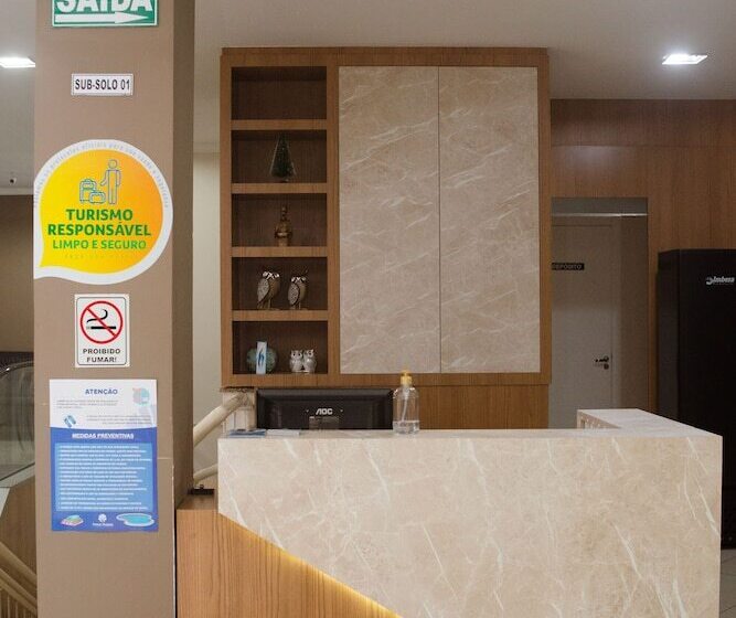 بنسيون Pousada Center Piratuba