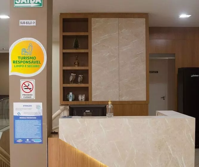 ペンション Pousada Center Piratuba