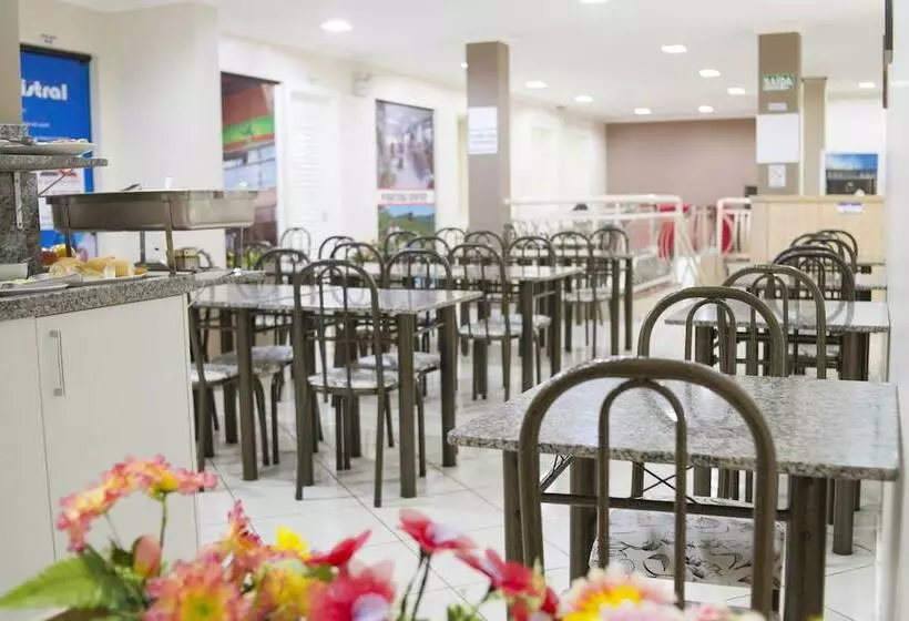 ペンション Pousada Center Piratuba