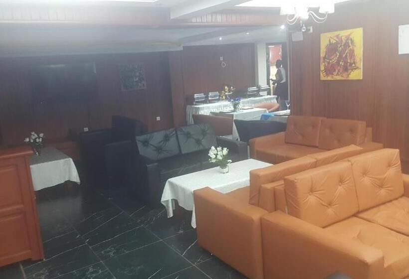 Résidences Hôtelières Micheline Et Emile Bastos