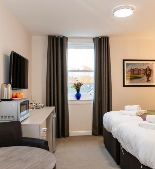 The Dalkeith  By Pillow