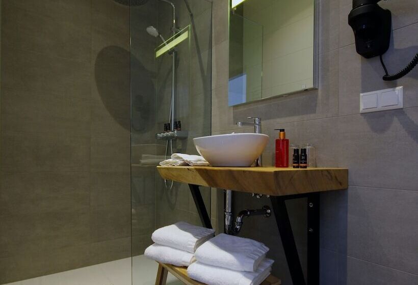 فندق Inn Naeldwyk Torenburg