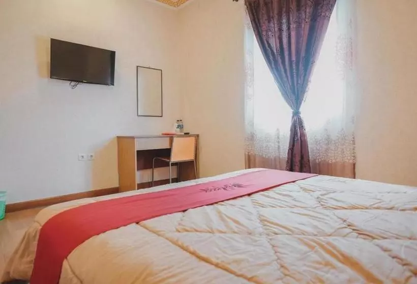 ホテル Reddoorz Plus @ Simpang Gelael Batam 2