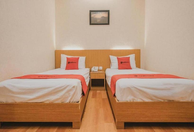 בית מלון כפרי Reddoorz Plus @ Simpang Gelael Batam 2