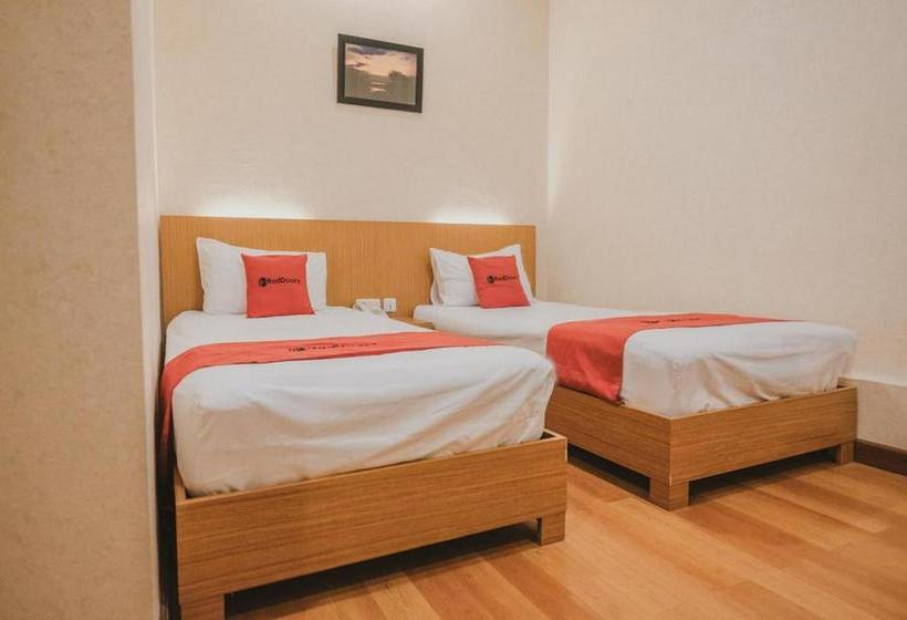 בית מלון כפרי Reddoorz Plus @ Simpang Gelael Batam 2