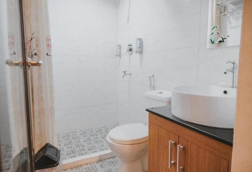 בית מלון כפרי Reddoorz Plus @ Simpang Gelael Batam 2