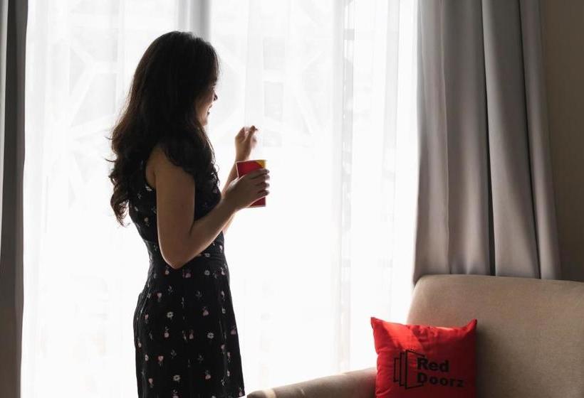 בית מלון כפרי Reddoorz Plus @ Simpang Gelael Batam 2