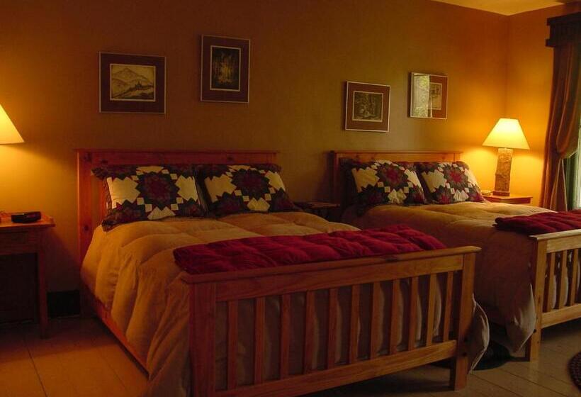 בית מלון כפרי The Inn In Westport