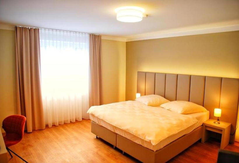 Отель Walldorf Suites Boutique