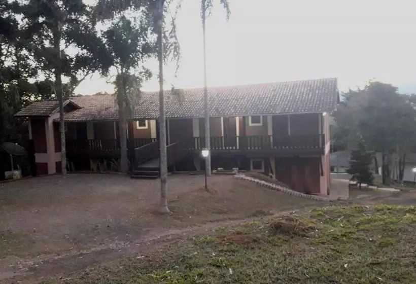 ペンション Pousada Recomeço Da Paz - Antiga Pousada Araucária