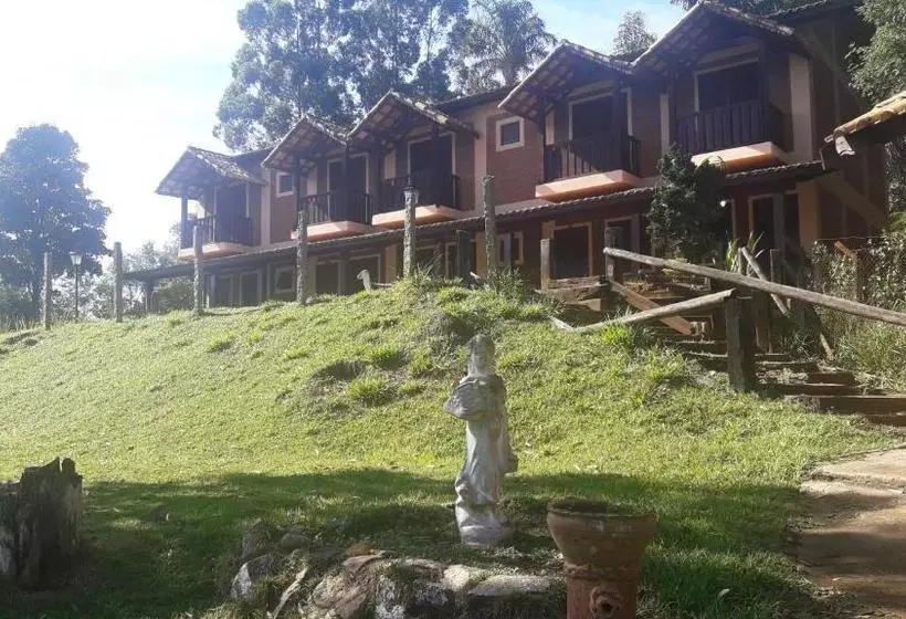 ペンション Pousada Recomeço Da Paz - Antiga Pousada Araucária