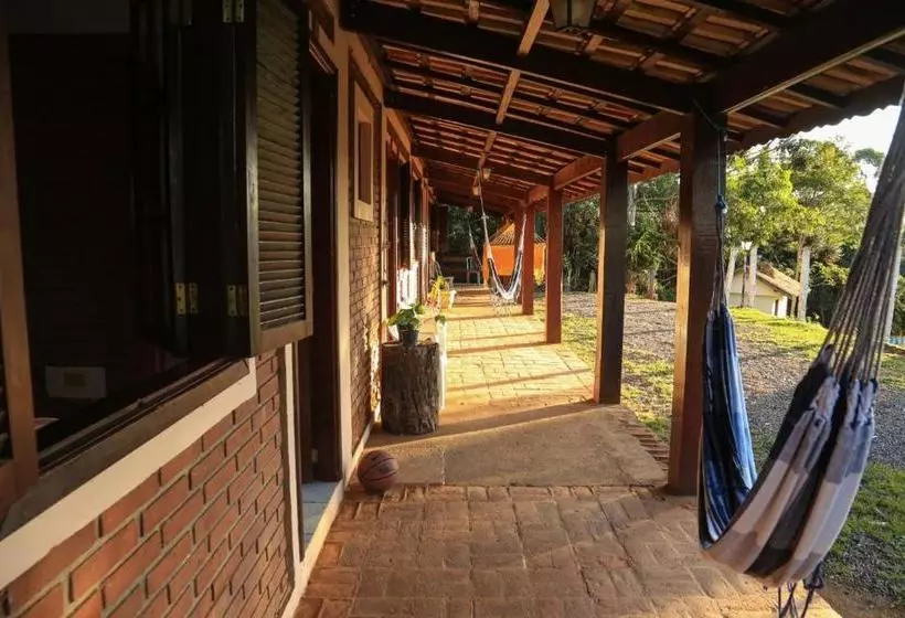 ペンション Pousada Recomeço Da Paz - Antiga Pousada Araucária