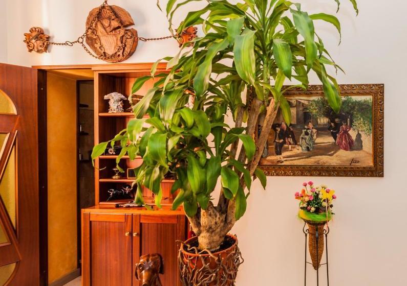 هتل Albergo Della Corte