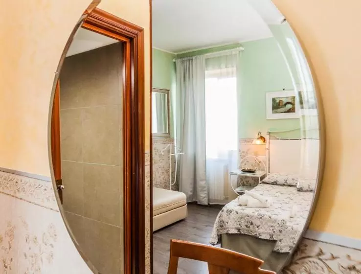 Hotelli Albergo Della Corte