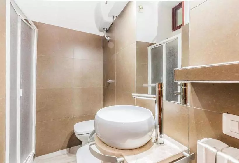 Hotelli Albergo Della Corte