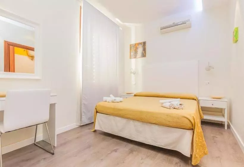 Hotelli Albergo Della Corte