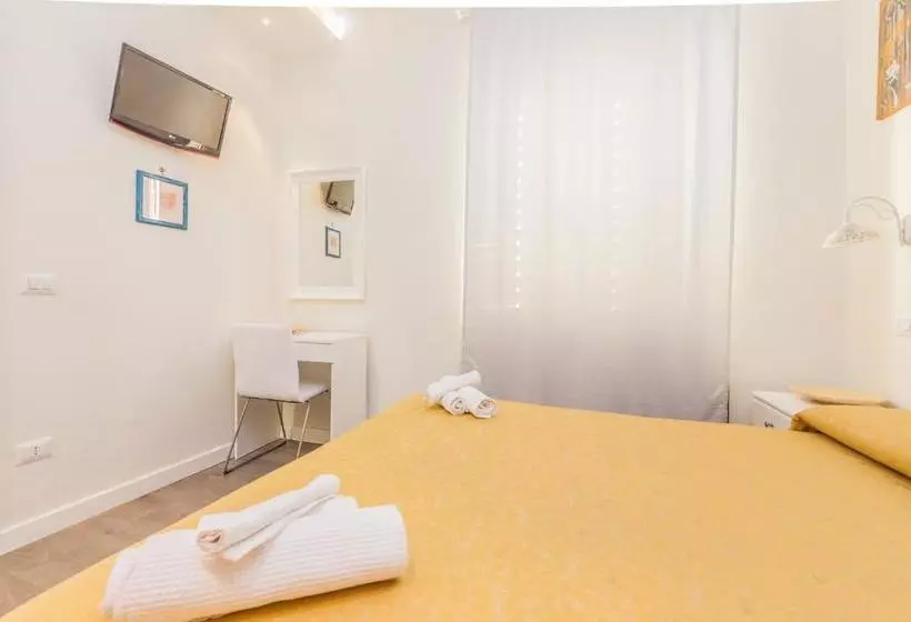 Hotelli Albergo Della Corte