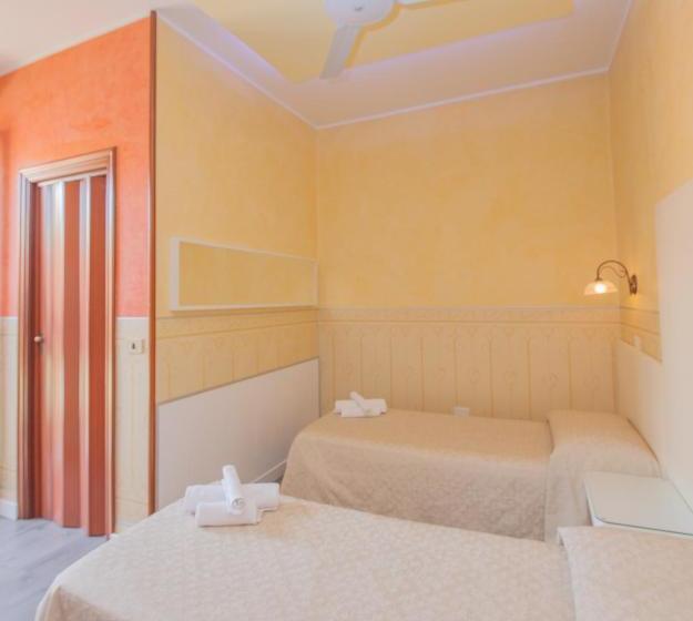 هتل Albergo Della Corte