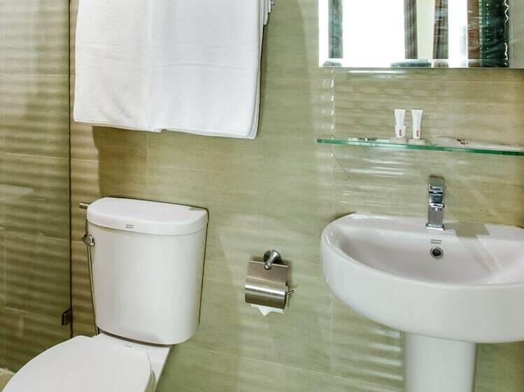 ホテル Capital O 461 Asrodel