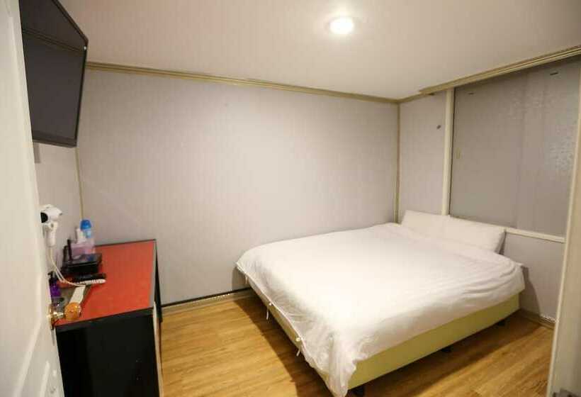 בית מלון כפרי Emerald Ace