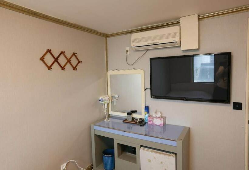 בית מלון כפרי Emerald Ace