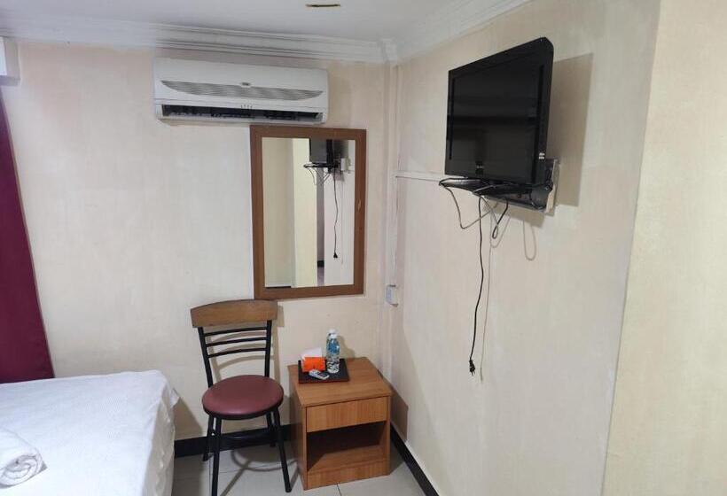 هتل Hwkl Masjid India