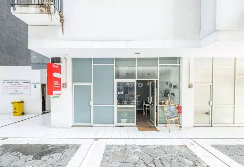 ホテル Jarrdin Apartment Cihampelas By Oyo Rooms