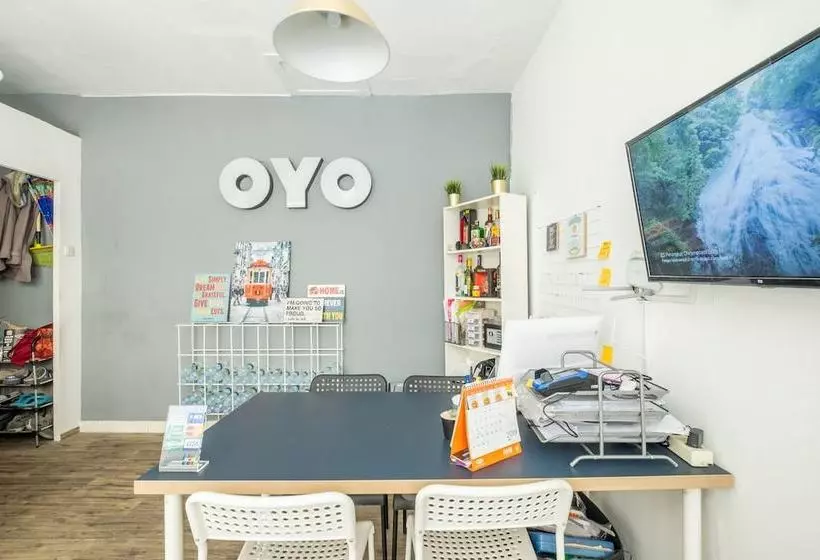 ホテル Jarrdin Apartment Cihampelas By Oyo Rooms