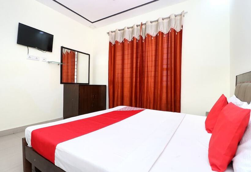 فندق Shree Om By Oyo Rooms