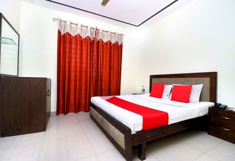 فندق Shree Om By Oyo Rooms