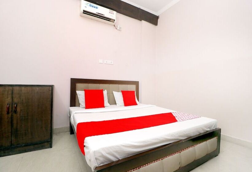 فندق Shree Om By Oyo Rooms