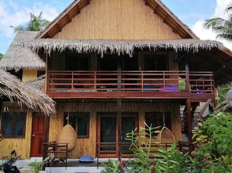 Ilakai Hostel